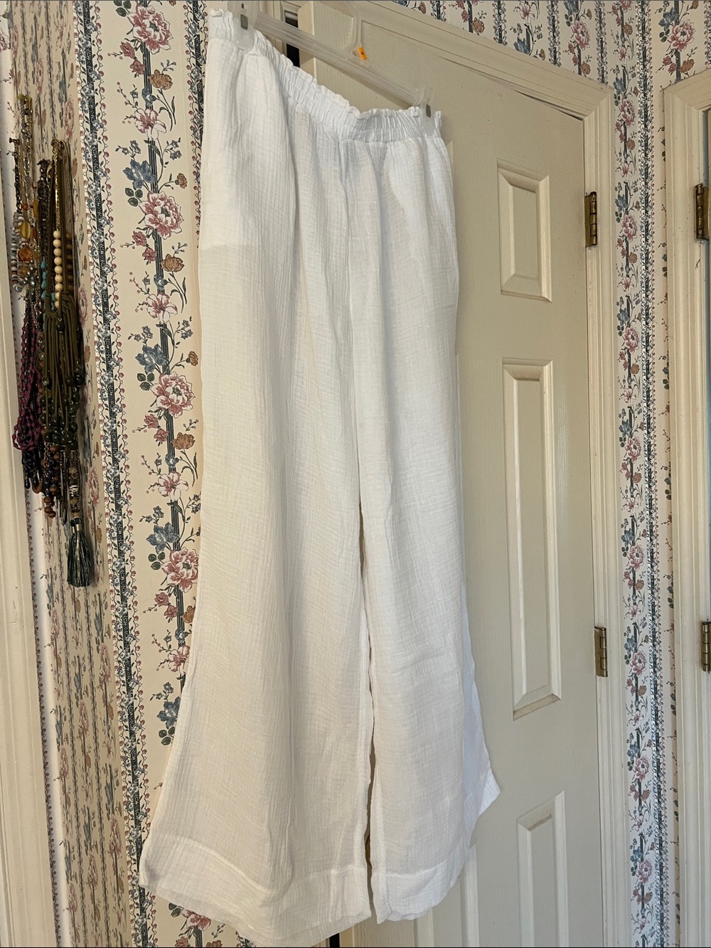 Shade and Shore white wide leg cotton pants size M